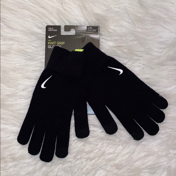nike knit gloves